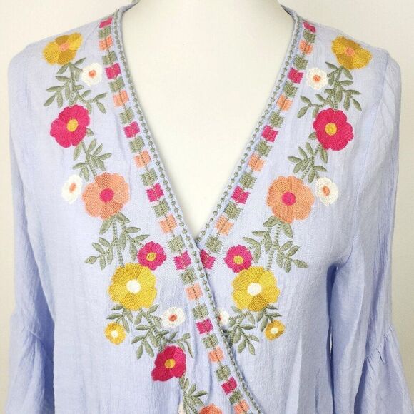 Entro Blue Floral Embroidered Cross Front Ruffle Bell Sleeve Lightweight Top M - Picture 2 of 5